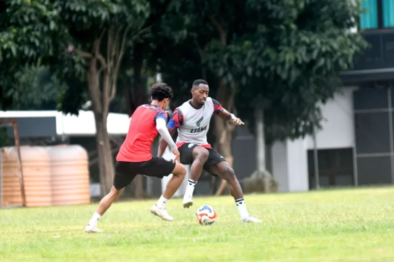 arema1-1024x683