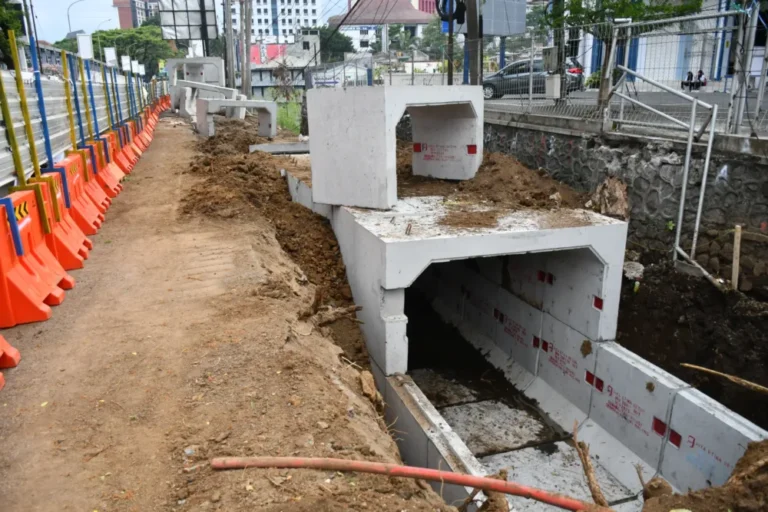 firman-progres-drainase-suhat-1-scaled-e1758169212980